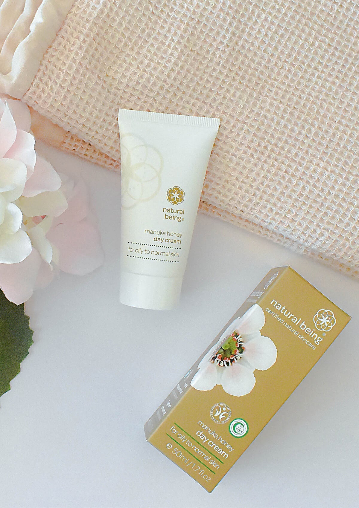 Natural Being Manuka Tagescreme - Angebot